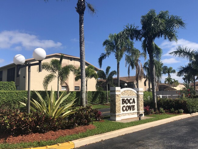 Building Photo - 9503 Boca Cove Cir