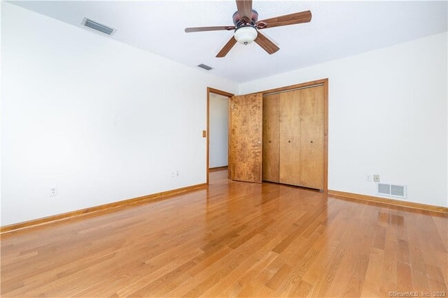 Building Photo - 113 Brandegee Ln