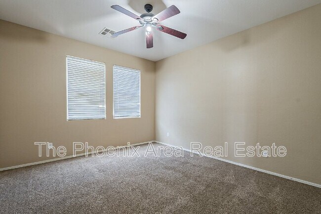 Building Photo - 43476 Caven Dr