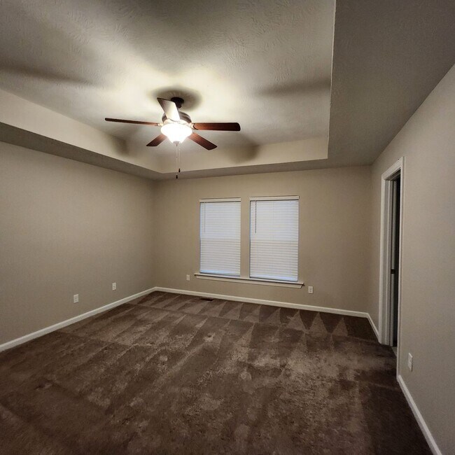 Building Photo - 5117 Heathbrook Dr