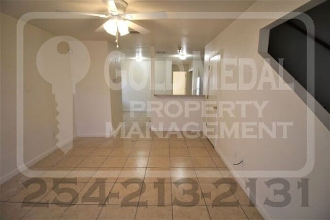 Building Photo - 4008 Pilgram Dr