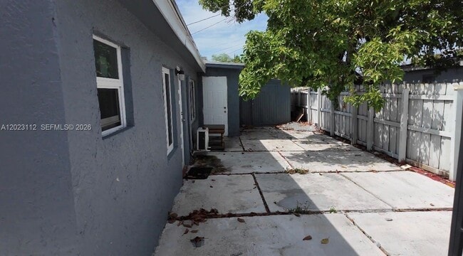 Building Photo - 3601 NW 34th Ave