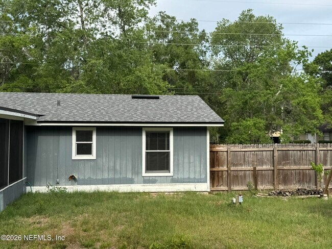 Building Photo - 2120 Blair Rd S
