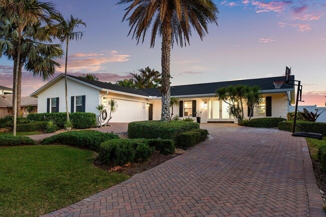 Building Photo - 5 Inlet Cay Dr