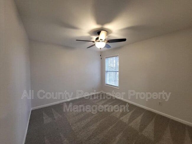 Building Photo - 4231 Suwanee Brook Ct