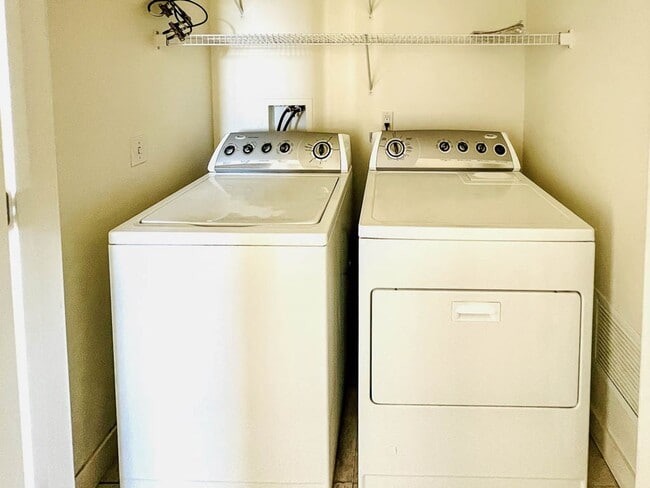 Building Photo - Eastwood Commons II Condo Association