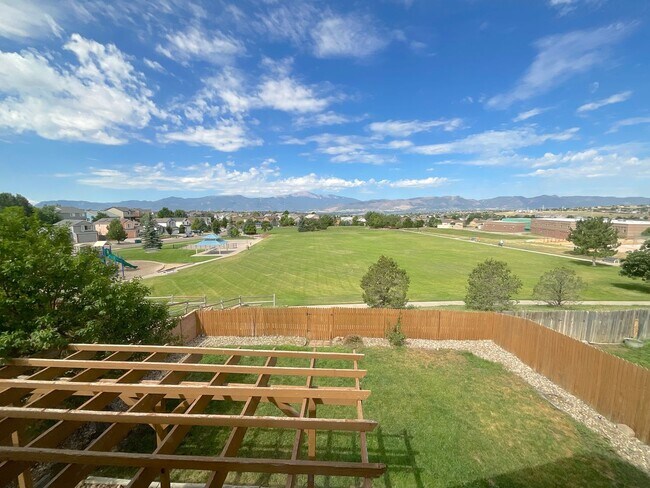 Building Photo - 7168 Prairie Wind Dr