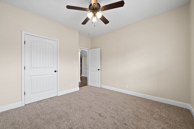 Building Photo - 2976 McManus Cir