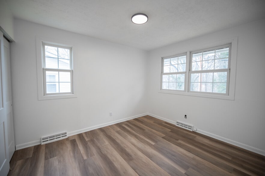 Building Photo - 2730 North Ter