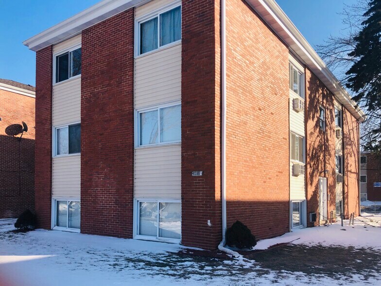 Primary Photo - 8281 W Elizabeth Ave