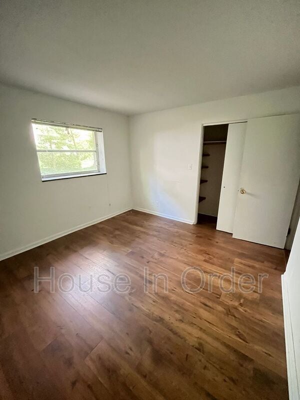 Building Photo - 30 Edgemont Rd