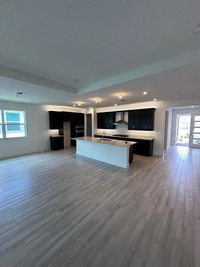Building Photo - 12166 Viridian Blvd