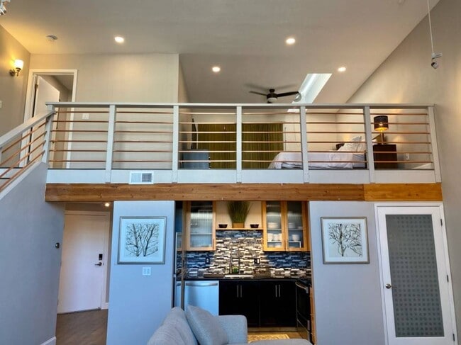 Building Photo - 311 4th St