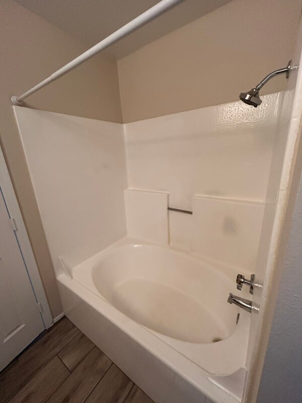 Building Photo - 7300 W Pirates Cove Rd