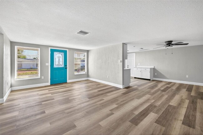 Building Photo - 7835 Birchwood Dr