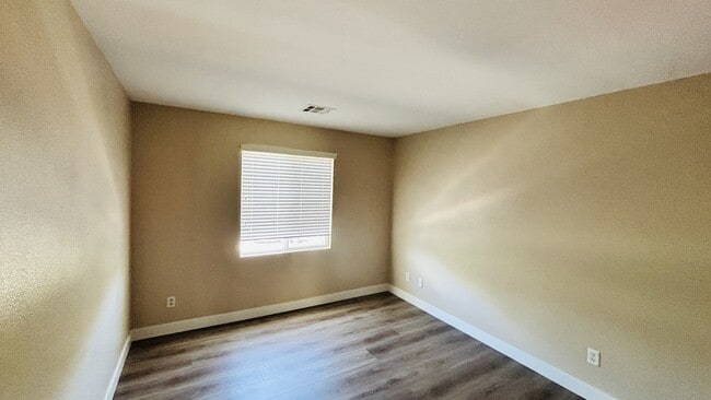 Building Photo - 9321 Dorrell Ln