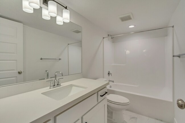 Building Photo - 1241 Boxelder Dr