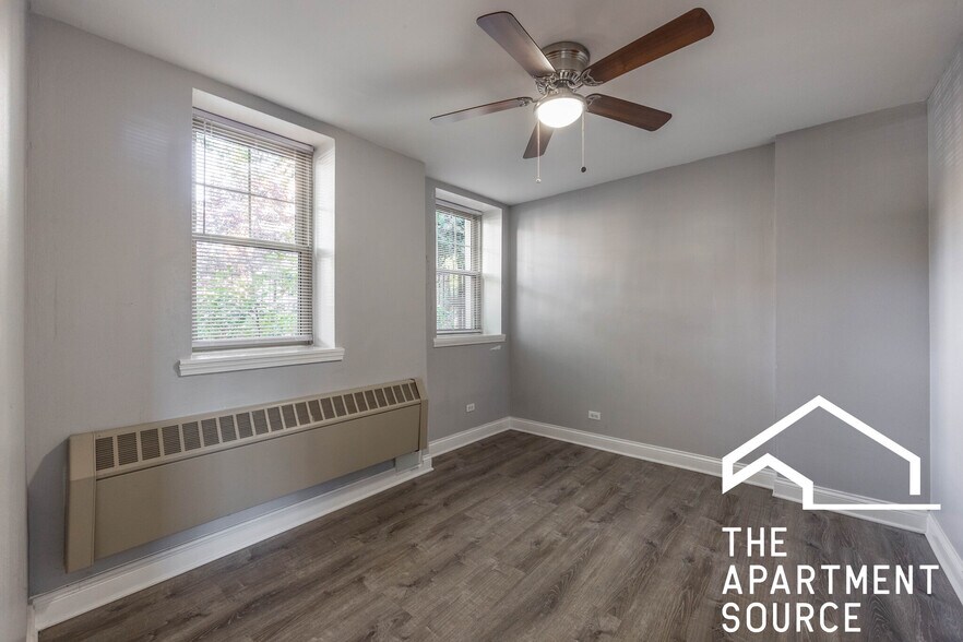 Building Photo - 4031 N Kenmore Ave