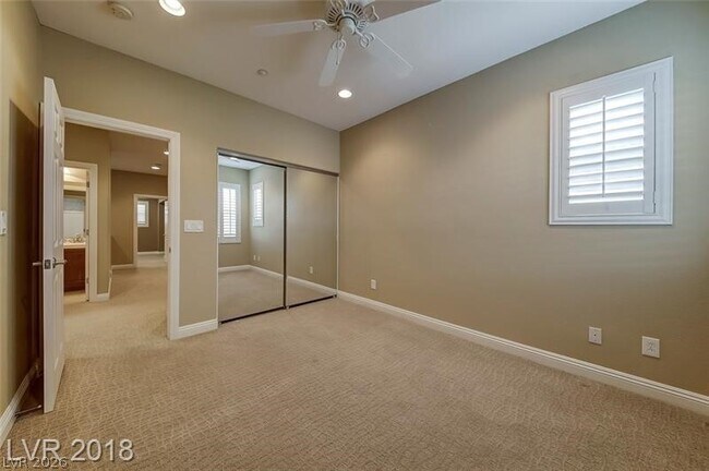 Building Photo - 3144 Whitfeild Ave