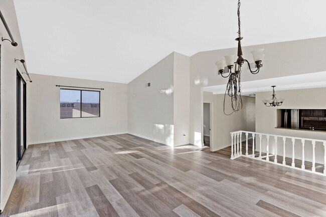Building Photo - Gorgeous 4-Bedroom Pool Home South of the ...