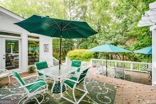 Building Photo - 1640 Lazy River Ln