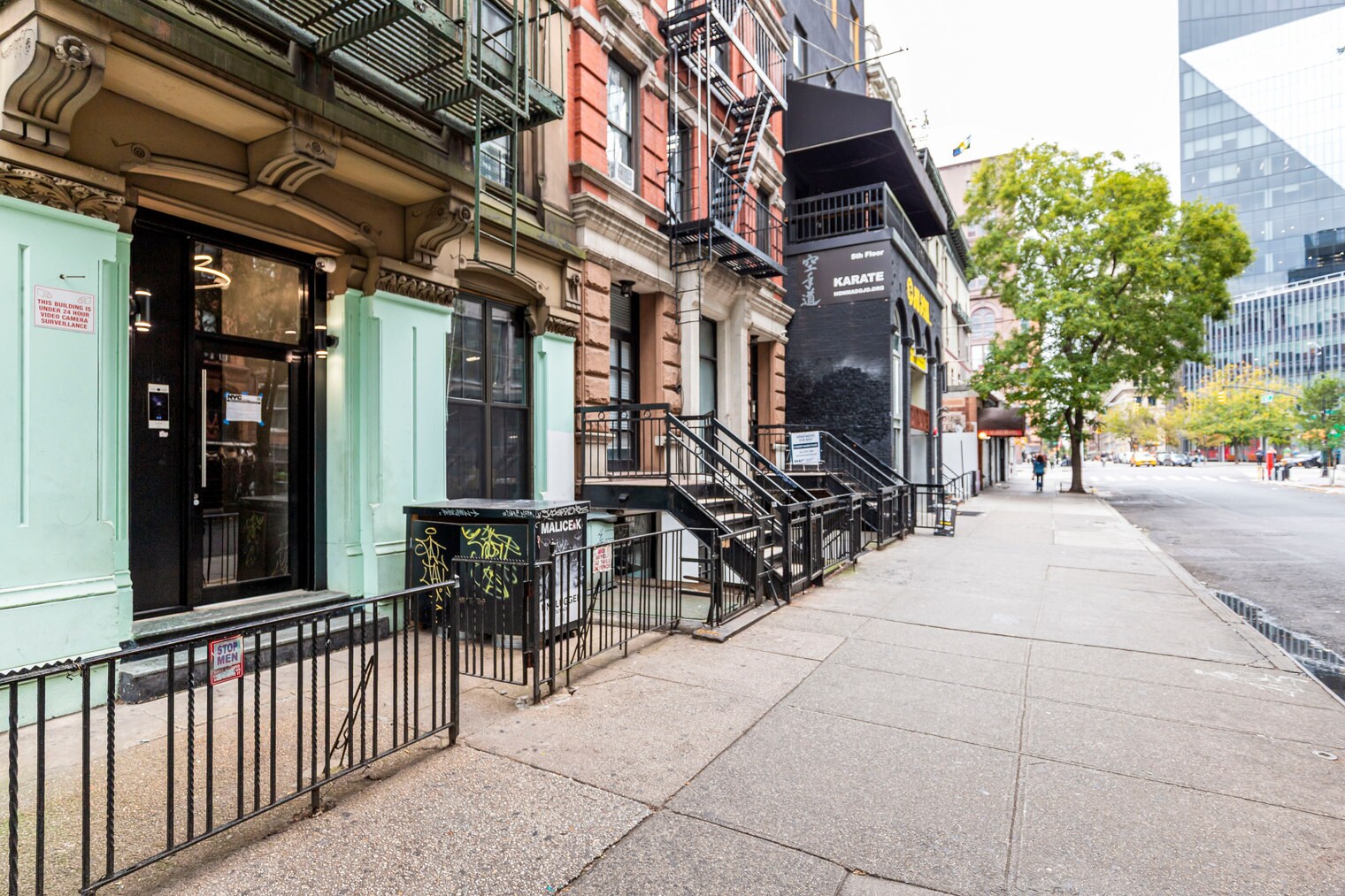 Building Photo - 10 St Marks Pl