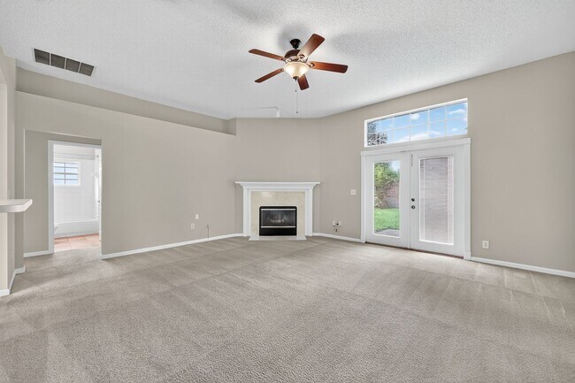 Building Photo - 12799 Glade Springs Dr S