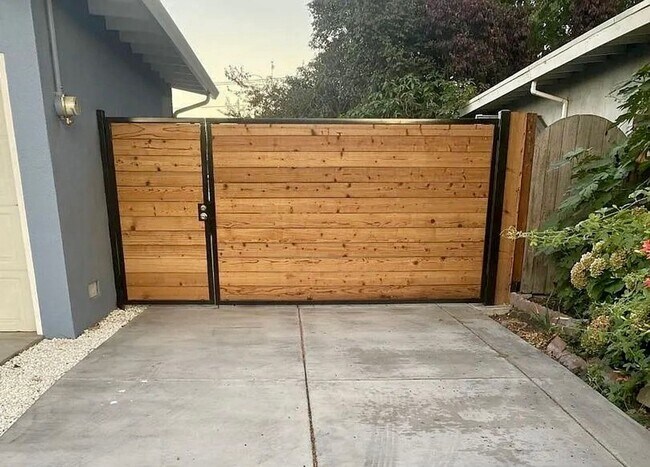 Building Photo - CONCORD - Beatifully updated home with RV parking & private backyard