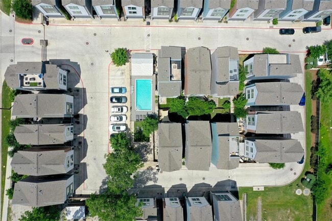 Building Photo - 1412 Waterloo Shore Ln