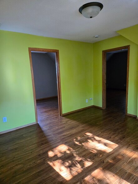 Building Photo - 2414 3rd St NE
