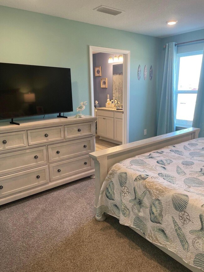 Building Photo - 128 Bluebeech St