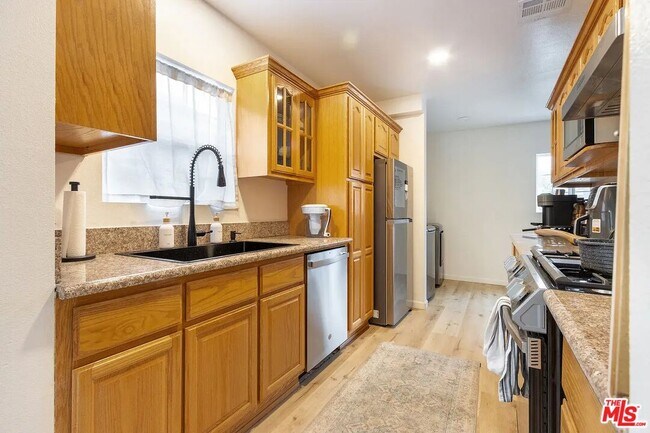 Building Photo - 5934 Fayette St