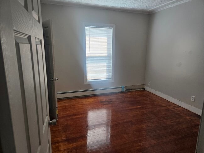 Building Photo - Cleveland