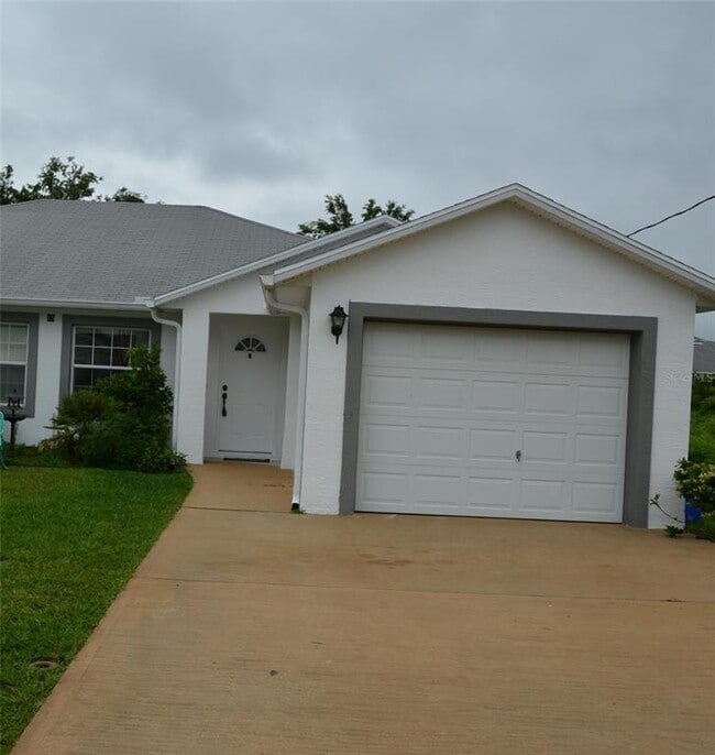 Primary Photo - 15 Buttonwood Ln