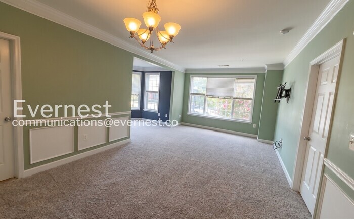 Building Photo - 701 Cobblestone Blvd