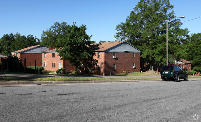 Building Photo - Lincoln Apartments