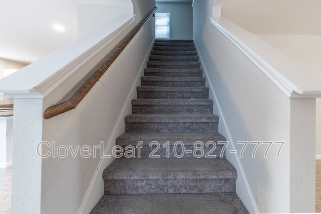 Building Photo - 10414 Legacy Hl