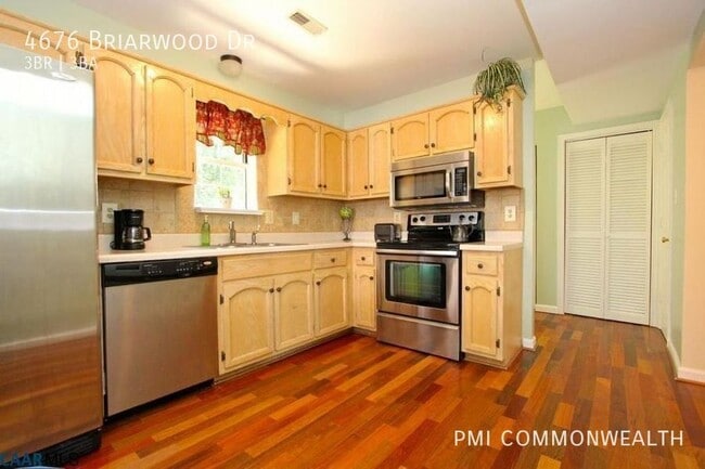 Building Photo - 4676 Briarwood Dr