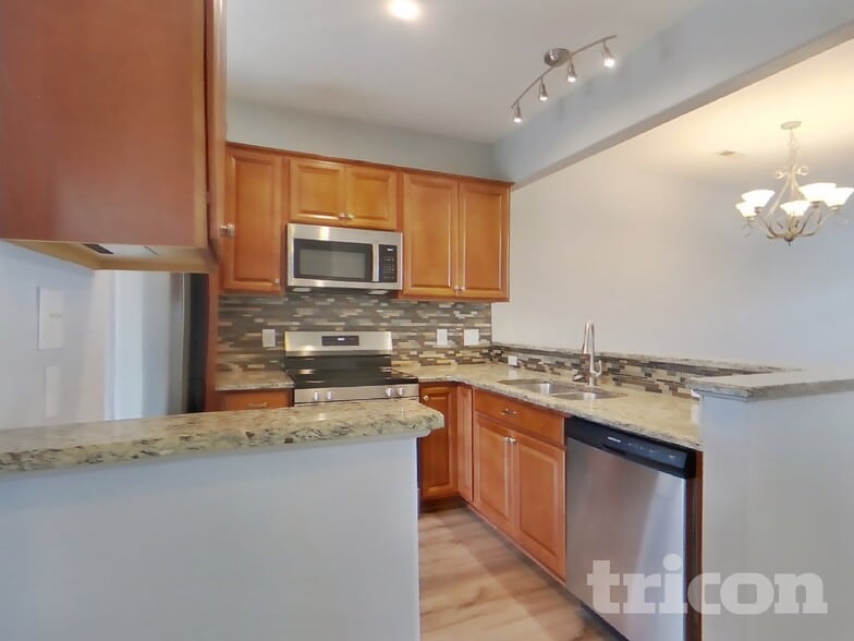 Building Photo - 11626 Lioness St