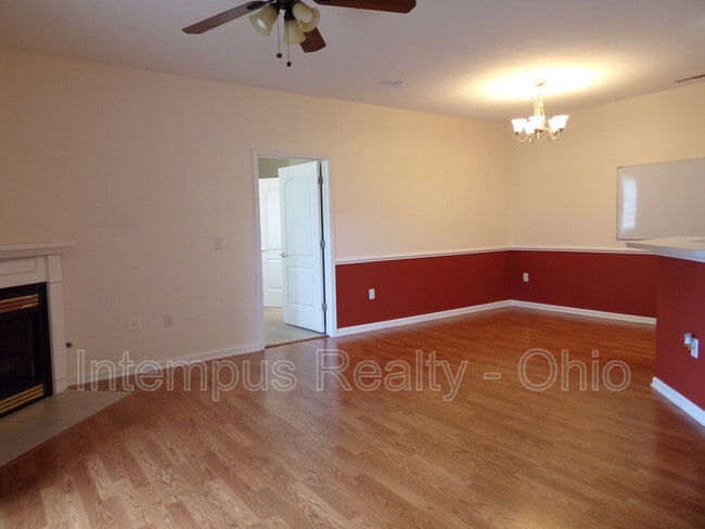 Building Photo - 8057 Crane's Crossing Dr