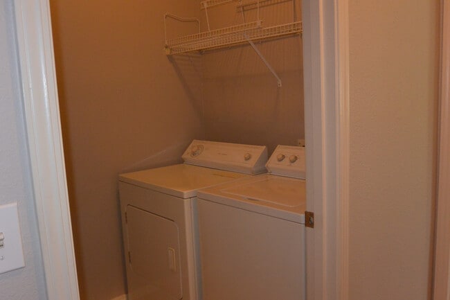 Building Photo - 1830 SE Cutter Ln