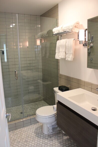 M. Bathroom - 4911 Indian Wood Rd