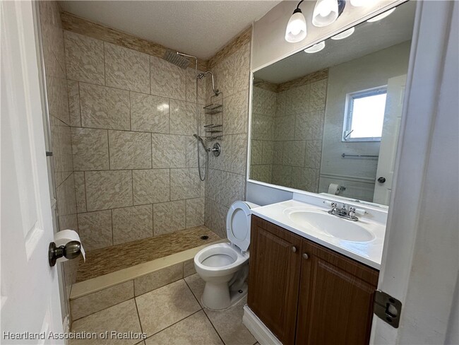 Building Photo - 3308 Valerie Blvd