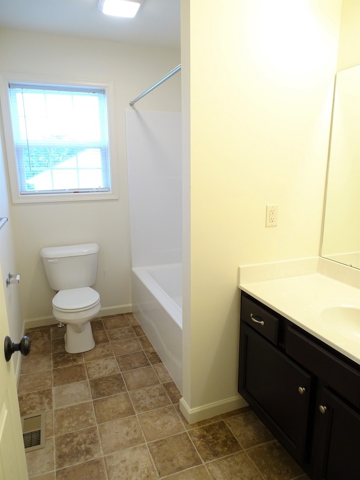 Building Photo - 245 Clay School Rd