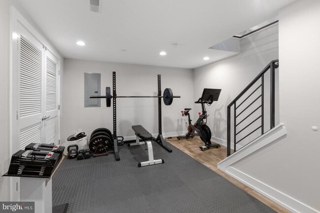 Building Photo - 2707 W Stiles St