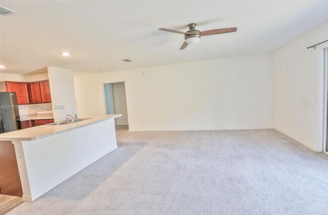 Building Photo - 2352 SE Surrey Pl