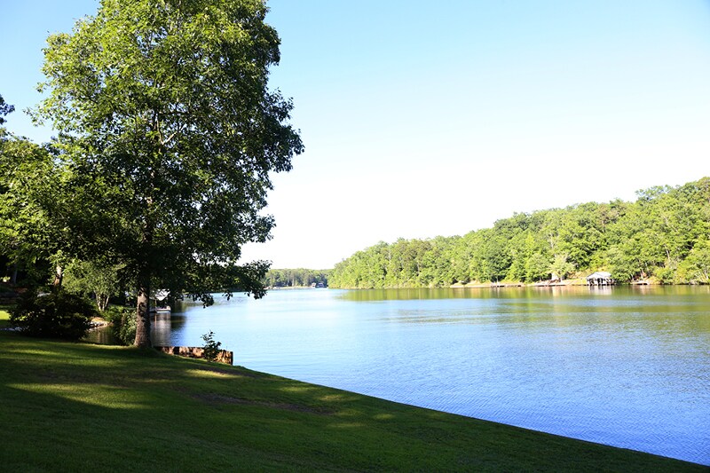 Primary Photo - 210 Lake Becky Rd