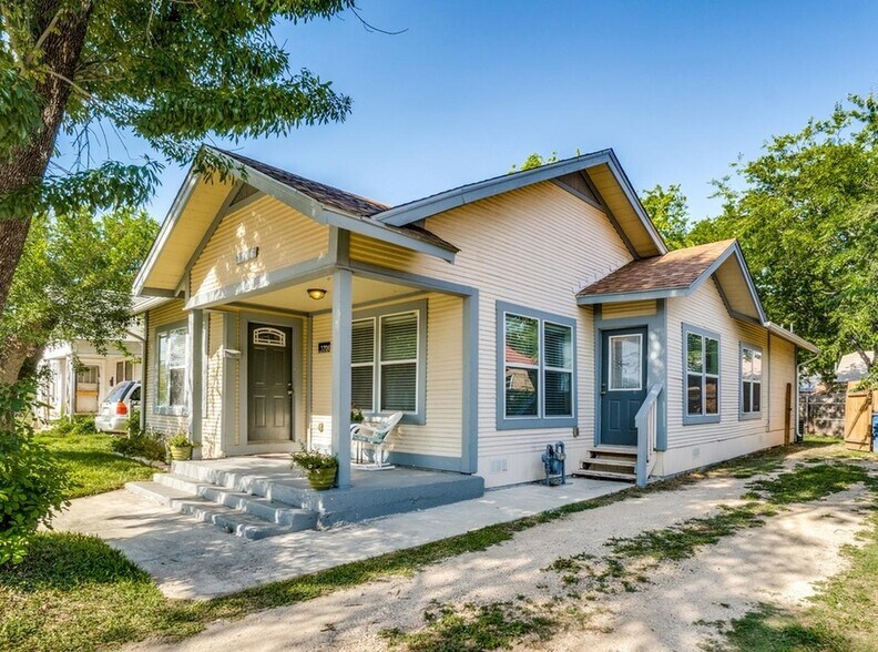 Building Photo - Charming Beacon Hill home with large private backyard