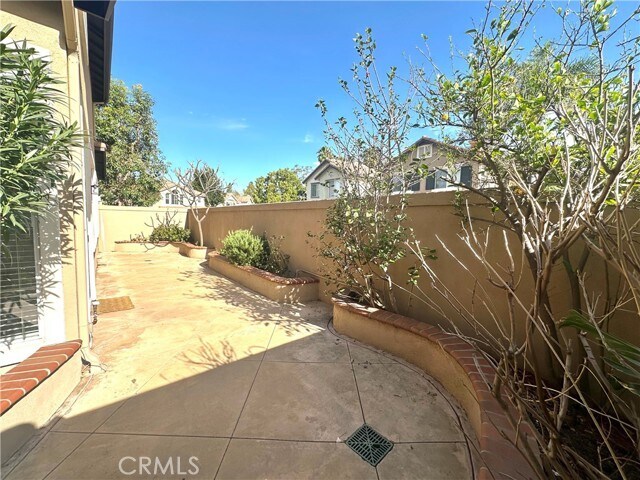 Building Photo - 23 Pso Acebo