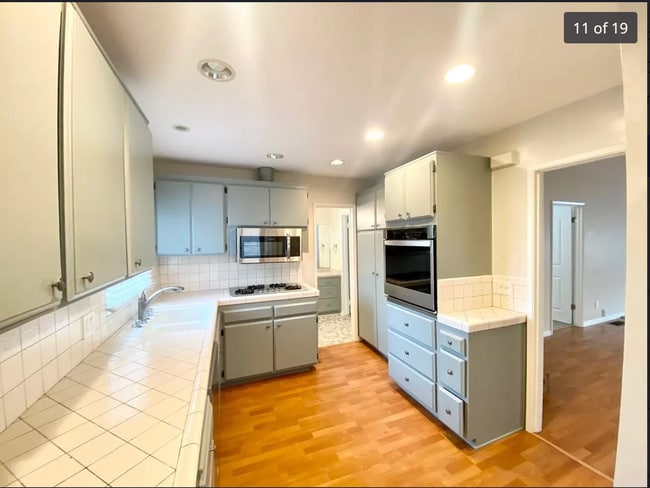 Building Photo - Don't miss out!! 2 Br/1 BA Home!!